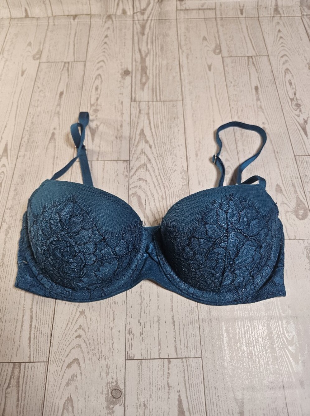 Victoria Secret Very Sexy Bra Turquoise 32C Lace Pushup Padded